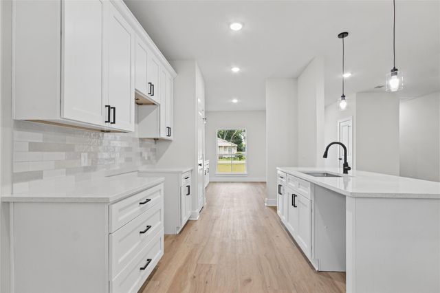 12025 21st Street, Santa Fe, TX 77510