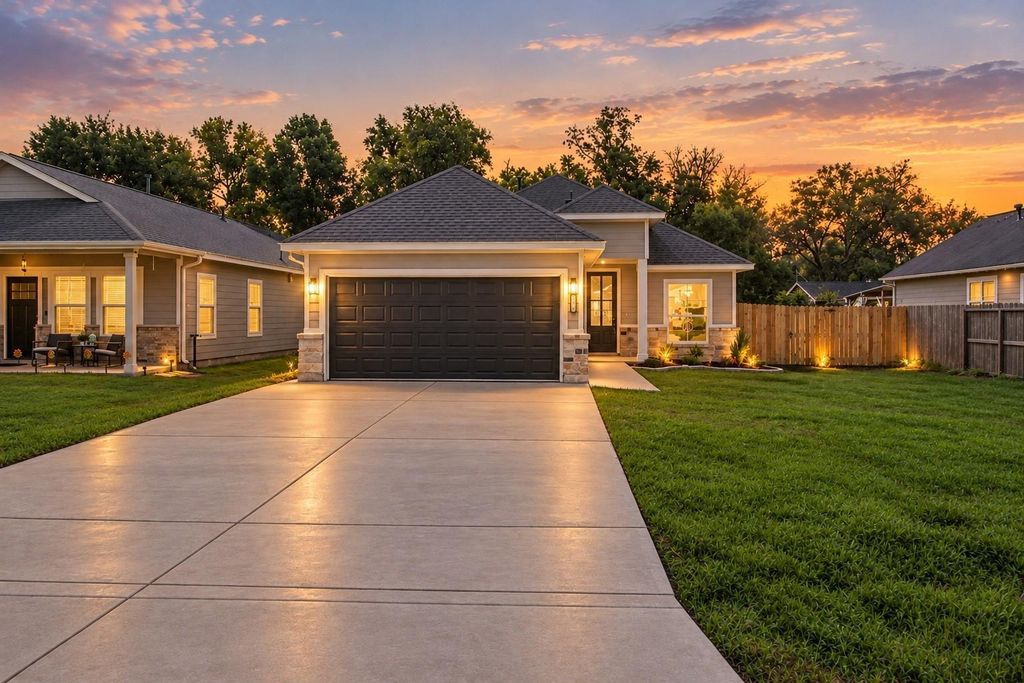 12025 21st Street, Santa Fe, TX 77510