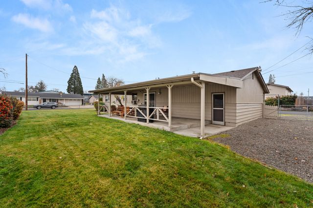2009 Grandview Avenue, Medford, OR 97504