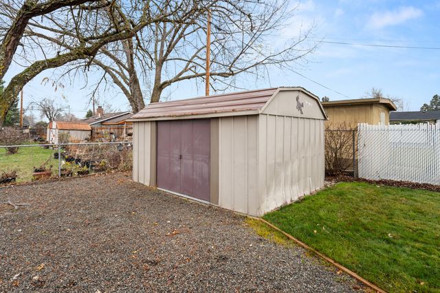 2009 Grandview Avenue, Medford, OR 97504