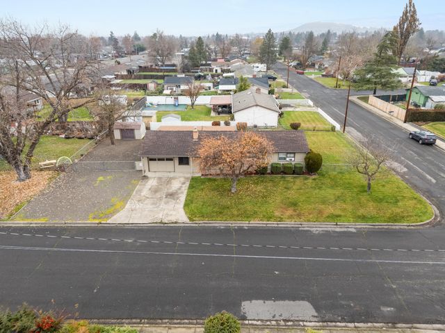 2009 Grandview Avenue, Medford, OR 97504