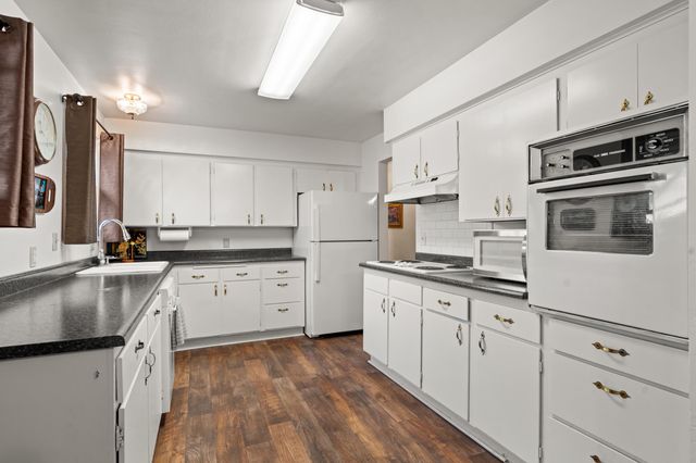 2009 Grandview Avenue, Medford, OR 97504