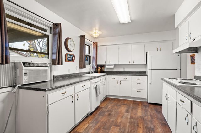 2009 Grandview Avenue, Medford, OR 97504