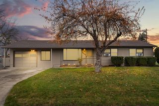 2009 Grandview Avenue, Medford, OR 97504