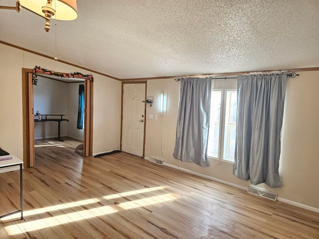 4 Manzano Street, Moriarty, NM 87035