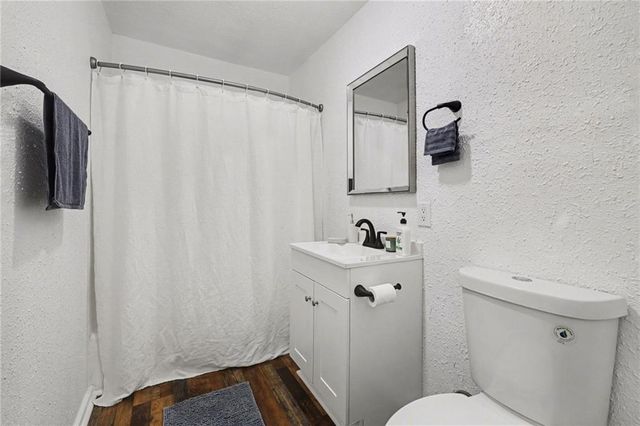 9615 E 18th Street S, Independence, MO 64052