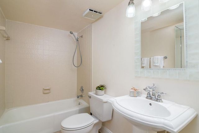 160 COLUMBIA DRIVE 507, Tampa, FL 33606