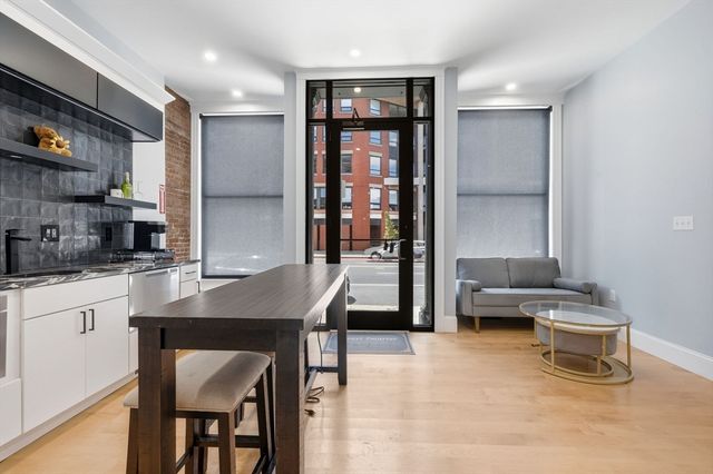 129 N Washington St 1, Boston, MA 02114