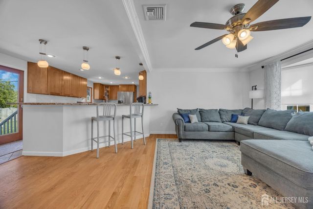 71 Pine Street, Spotswood, NJ 08884