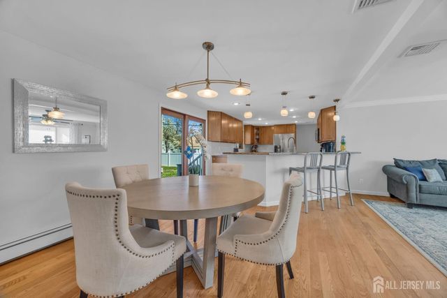 71 Pine Street, Spotswood, NJ 08884