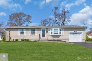 71 Pine Street, Spotswood, NJ 08884