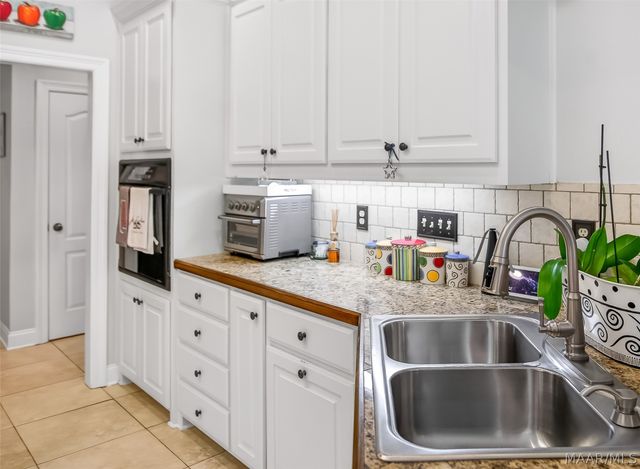 9700 Lochfield Drive, Pike Road, AL 36064