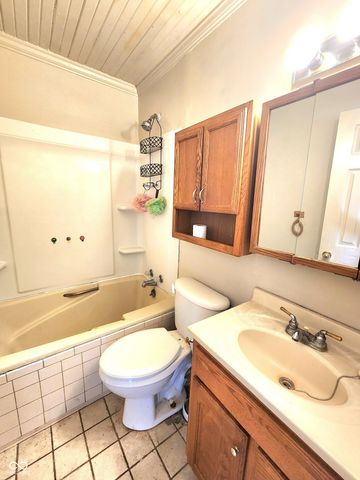 1424 E 30th Street, Anderson, IN 46016