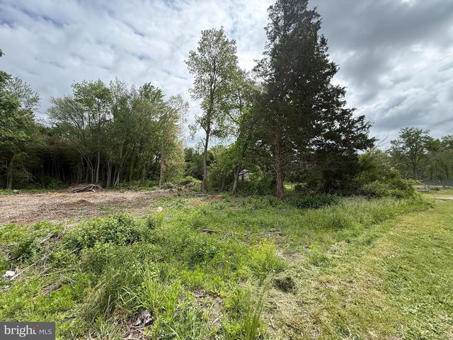 900 DELSEA DR, Franklinville, NJ 08322