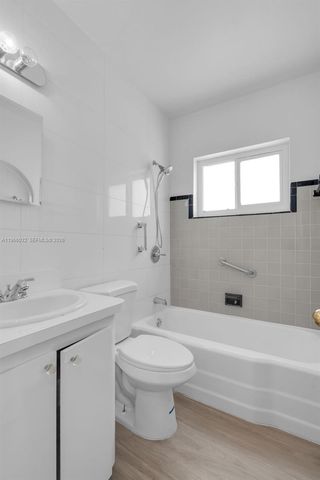 1763 NE 180th St, North Miami Beach, FL 33162