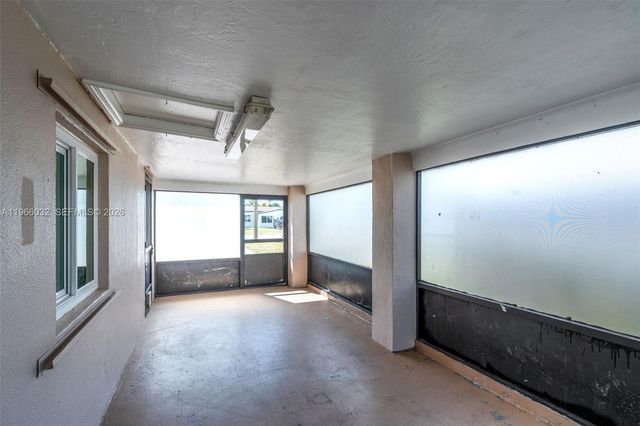 1763 NE 180th St, North Miami Beach, FL 33162