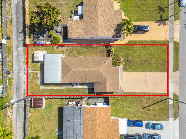 1763 NE 180th St, North Miami Beach, FL 33162