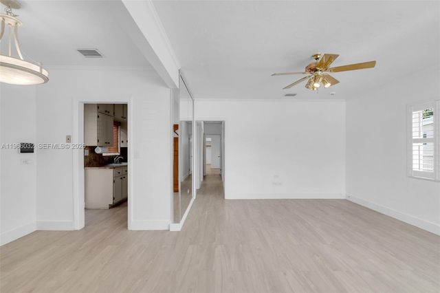 1763 NE 180th St, North Miami Beach, FL 33162