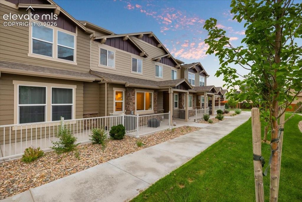 6055 White Wolf Point, Colorado Springs, CO 80925 — photo 4