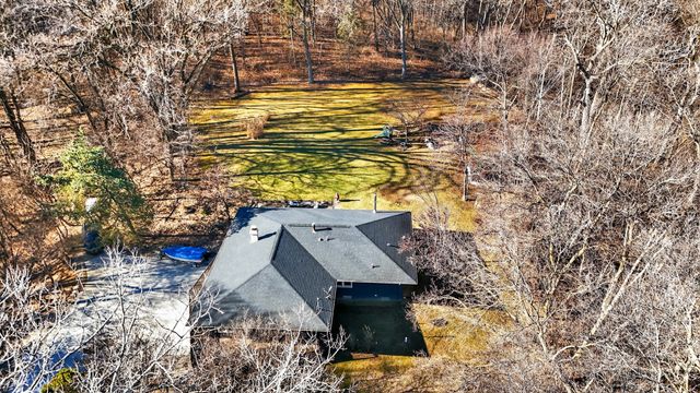 1320 E 40th Street, Des Moines, IA 50317