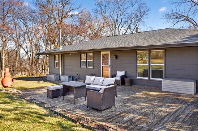 1320 E 40th Street, Des Moines, IA 50317