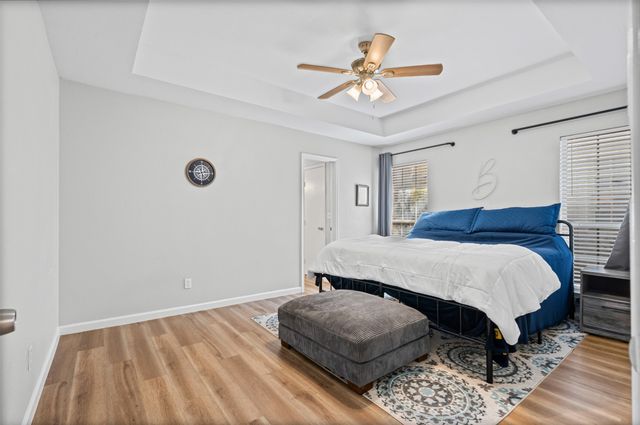 321 Meadow Park Drive, White Settlement, TX 76108