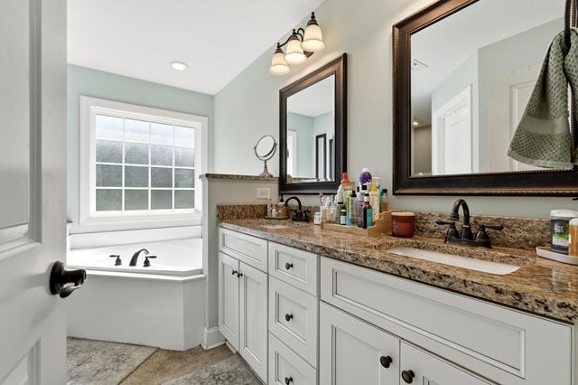 124 Old English Rd., Galivants Ferry, SC 29544