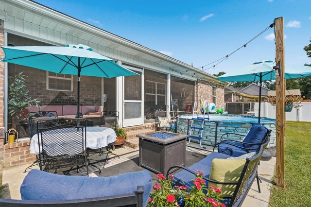 124 Old English Rd., Galivants Ferry, SC 29544