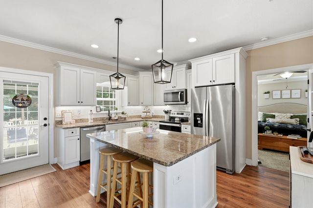 124 Old English Rd., Galivants Ferry, SC 29544