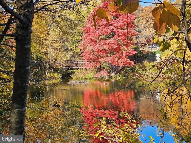 6047 KNIGHTS RIDGE WAY, Alexandria, VA 22310