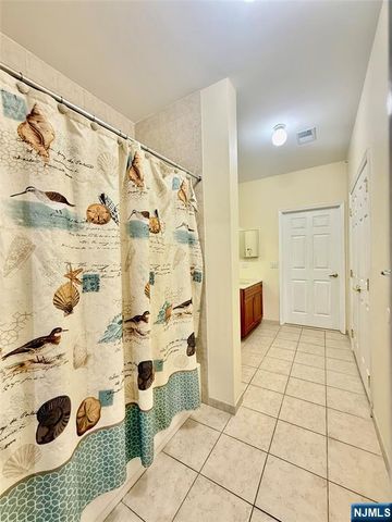 4142 Cory Lane, Elmwood Park, NJ 07407