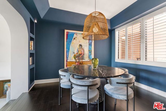8455 Fountain Avenue 301, West Hollywood, CA 90069