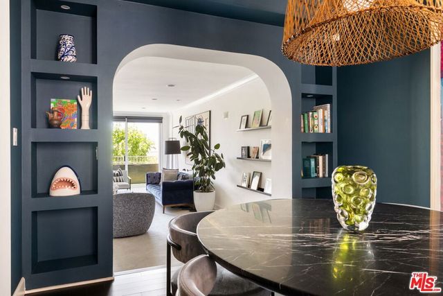 8455 Fountain Avenue 301, West Hollywood, CA 90069