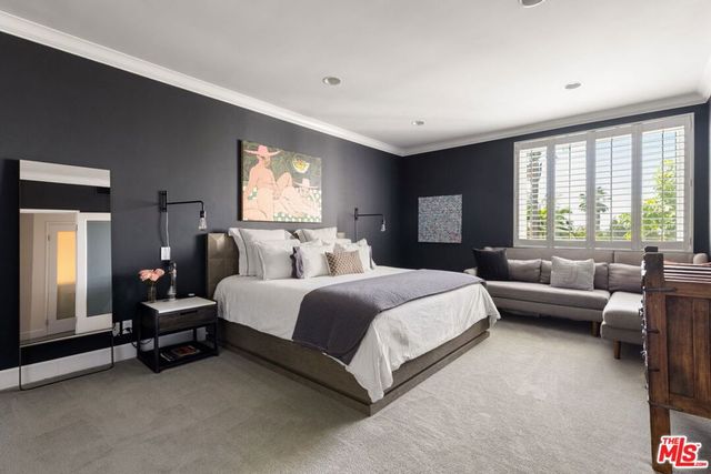 8455 Fountain Avenue 301, West Hollywood, CA 90069
