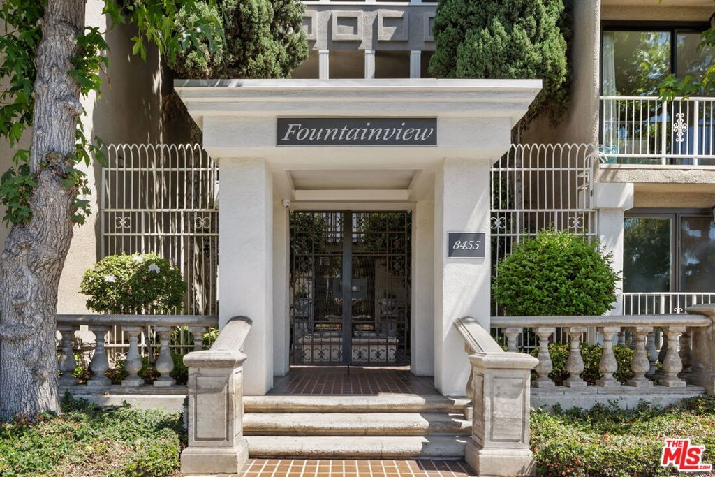 8455 Fountain Avenue 301, West Hollywood, CA 90069