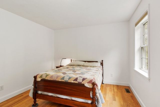 82 Lawrence Street, Pepperell, MA 01463