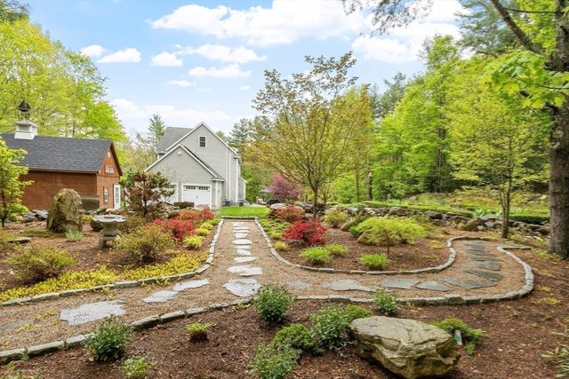 82 Lawrence Street, Pepperell, MA 01463