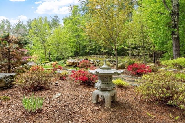 82 Lawrence Street, Pepperell, MA 01463