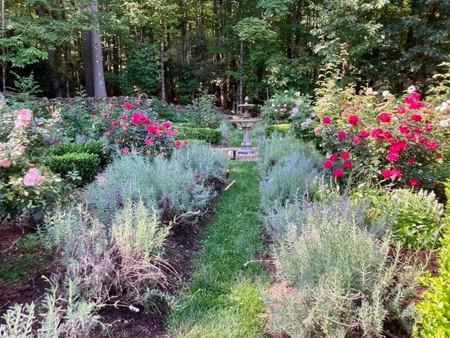 82 Lawrence Street, Pepperell, MA 01463