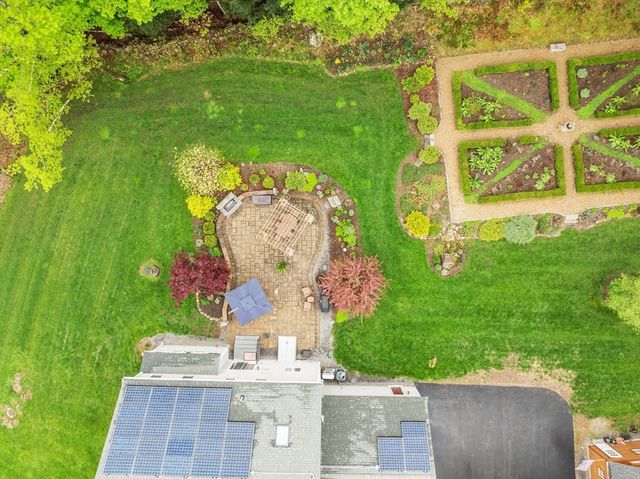 82 Lawrence Street, Pepperell, MA 01463