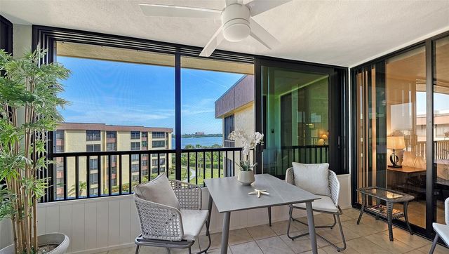 8779 MIDNIGHT PASS ROAD 502H, Sarasota, FL 34242