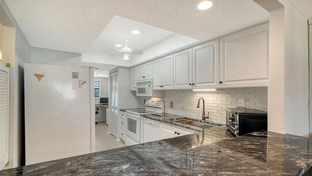 8779 MIDNIGHT PASS ROAD 502H, Sarasota, FL 34242