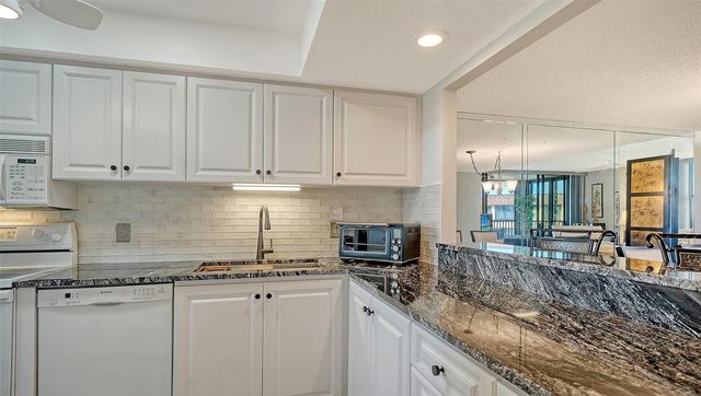 8779 MIDNIGHT PASS ROAD 502H, Sarasota, FL 34242