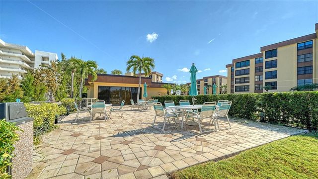8779 MIDNIGHT PASS ROAD 502H, Sarasota, FL 34242