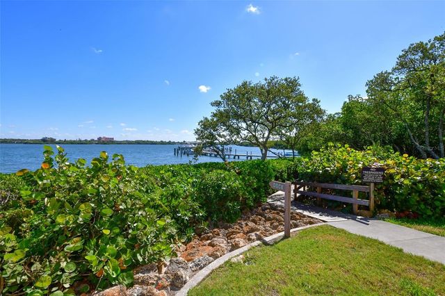 8779 MIDNIGHT PASS ROAD 502H, Sarasota, FL 34242