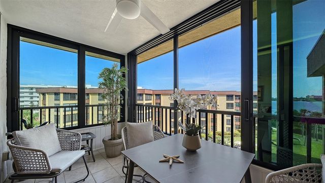 8779 MIDNIGHT PASS ROAD 502H, Sarasota, FL 34242