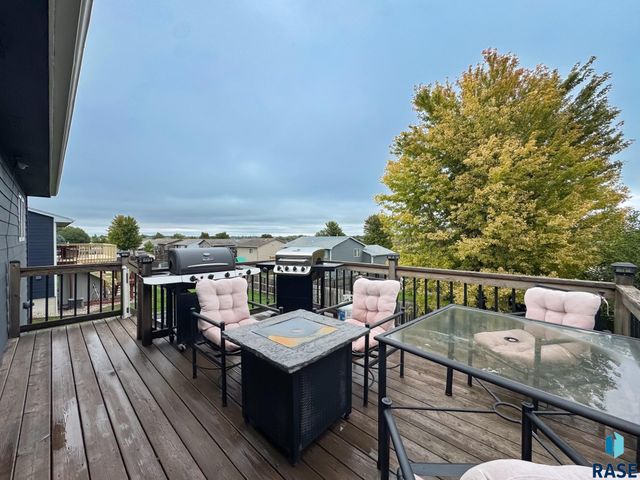 832 S Wheatland Ave Avenue, Sioux Falls, SD 57106