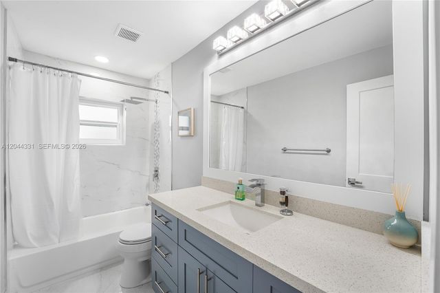 14307 Amapola Dr, Delray Beach, FL 33484