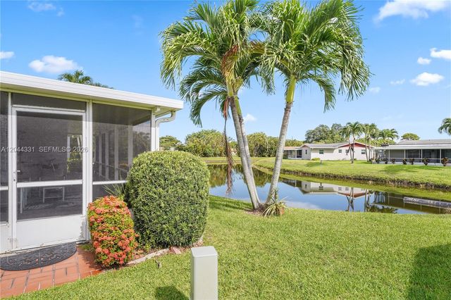 14307 Amapola Dr, Delray Beach, FL 33484