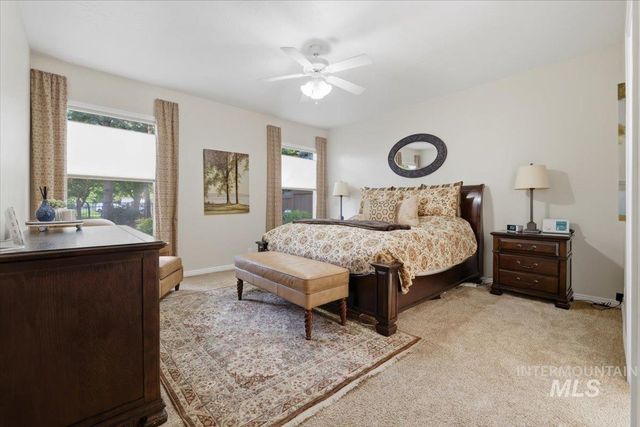 1050 E Legacy View Dr, Meridian, ID 83646